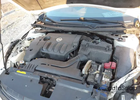 2010 Nissan Altima 2.5 из США, поврежденный, VIN 1N4AL2AP8AN502073